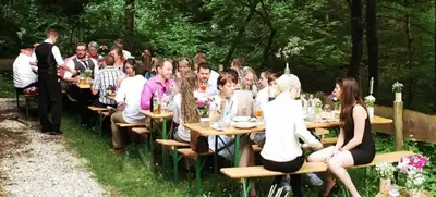 Foto von Grillfest im Wald
