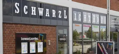 Foto von SchwarzLichtHof