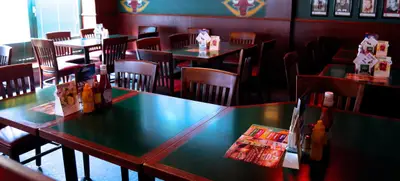 Foto von Yours Sports Bar