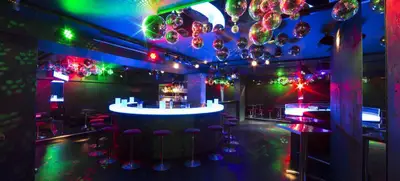 Foto von Bolena Partyraum