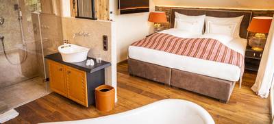 Foto von Golden Hill Country Chalets & Suites