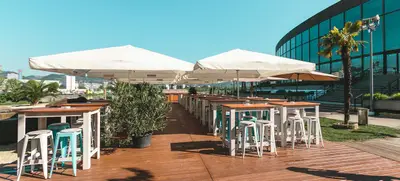 Foto von Sandburg - Strand Küsst Bar