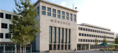 Foto von Alter Flughafen München - Wappenhalle