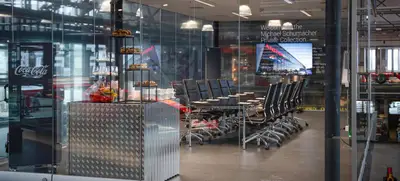 Foto von MOTORWORLD Köln | Rheinland - Michael Schumacher Lounge