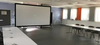 Foto von AIS Center