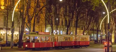 Foto von Weihnachtsfeiern in der Wiener Weihnachts-Straßenbahn