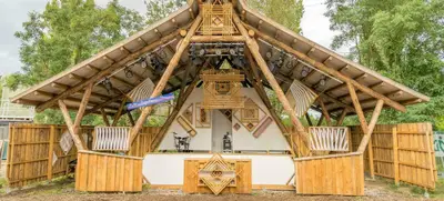 Foto von Secret Forest – Der grüne Flugplatz