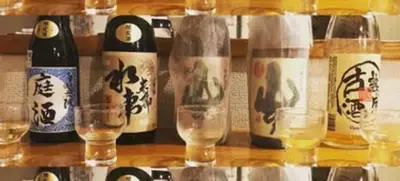 Foto von Craft-Käse und Aged Sake Tasting