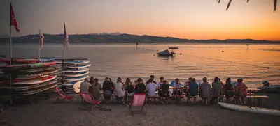 Foto von Wassersport und Beach BBQ