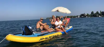 Foto von XXL SUP Picknick mitten auf dem Bodensee