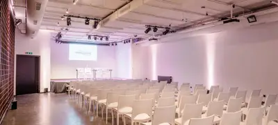 Foto von WHITE Spreelounge