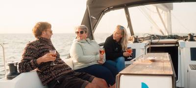 Foto von Team-Coaching unter Segeln