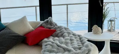 Foto von Floating Home Shanti 2 Shanti EG