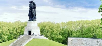 Foto von TREPTOWER PARKRUNDGANG - Entdeckungstour & Schnitzeljagd deluxe