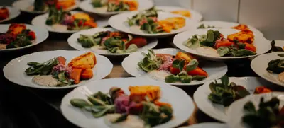 Foto von Abendessen im historischen Wirtshaus