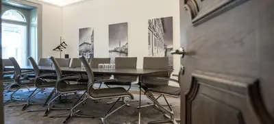 Foto von SATELLITE OFFICE Haus Gryffenberg Bahnhofstraße Konferenzraum „Limmat“