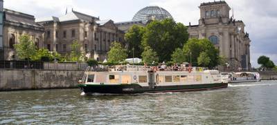 Foto von Teamevents & Firmenveranstaltungen auf der Spree – MS Hamburg