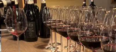 Foto von Weinprobe in der ROSE Wein-Brasserie, direkt vom kleinen familiengeführten Weingut