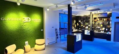 Foto von Gläserne 3D Fabrik Showroom