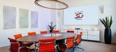 Foto von Gläserne 3D Fabrik Konferenzraum