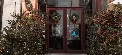 Foto von Weihnachtsfeier mit Glühweinempfang 