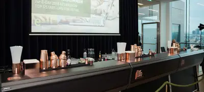 Foto von Mobile Bar & Cocktail Catering mit Erlebnisfaktor | studio67 Wien