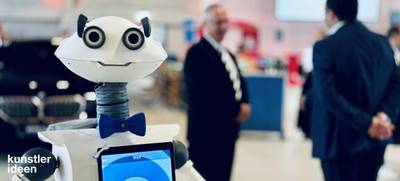 Foto von Futuristischer Event-Roboter als Messehighlight