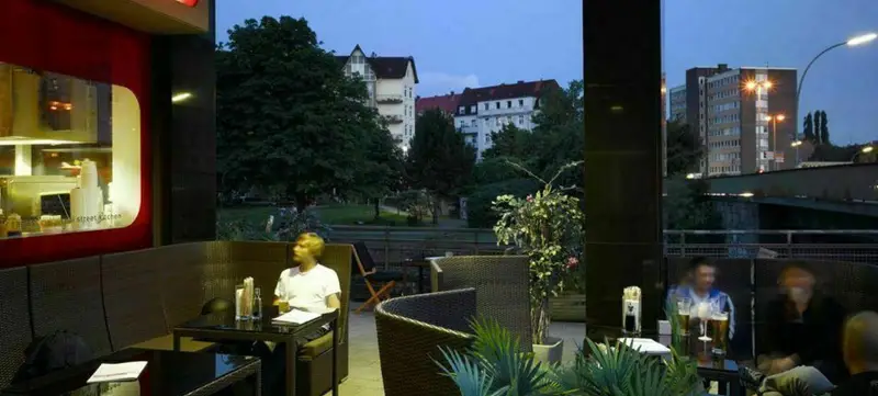 Foto 6 von White Lounge