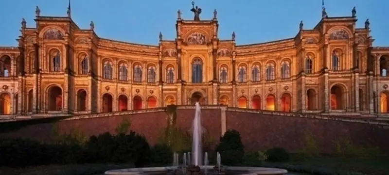 Foto 1 von Maximilianeum (Sitz des Bayerischen Landtags)