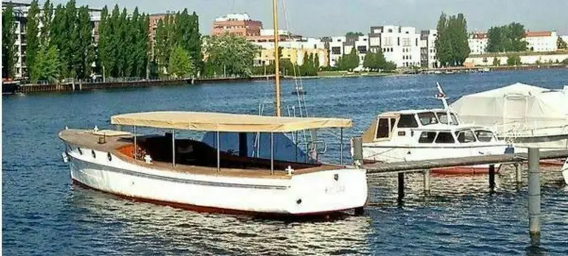 Foto 2 von Das Lotsenboot Ajax
