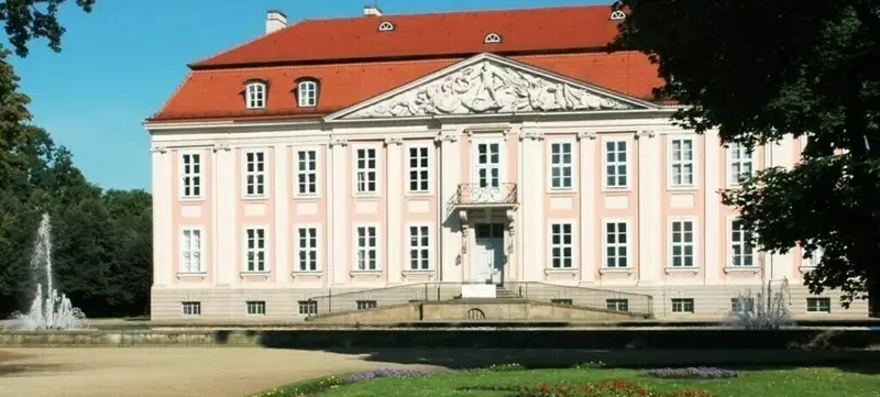 Foto 2 von Schloss Friedrichsfelde