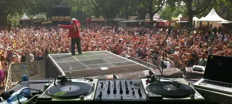 Foto 4 von Mr. Nice Guy