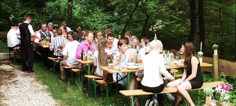Foto von Grillfest im Wald