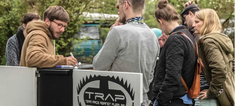 Foto 2 von TRAP MOBILE
