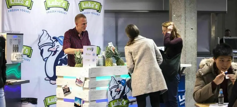 Foto 2 von Luke's Frozen Yogurt