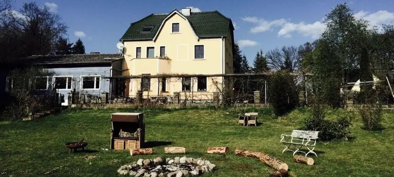 Foto 2 von Idyllisches Landhaus mit Seezugang