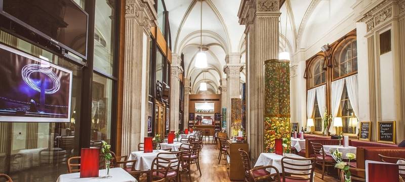 Foto 2 von Café Oper Wien