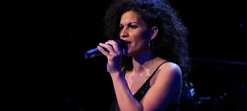 Foto 5 von Nomi Rais