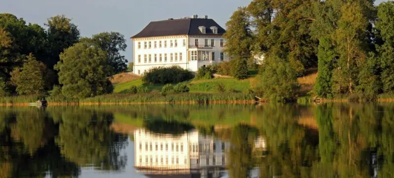 Foto 1 von Herrenhaus Bothkamp