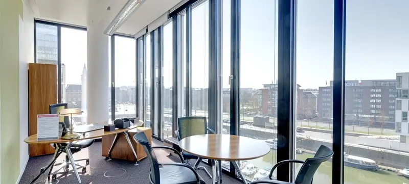 Foto 2 von Regus Kranhaus 1