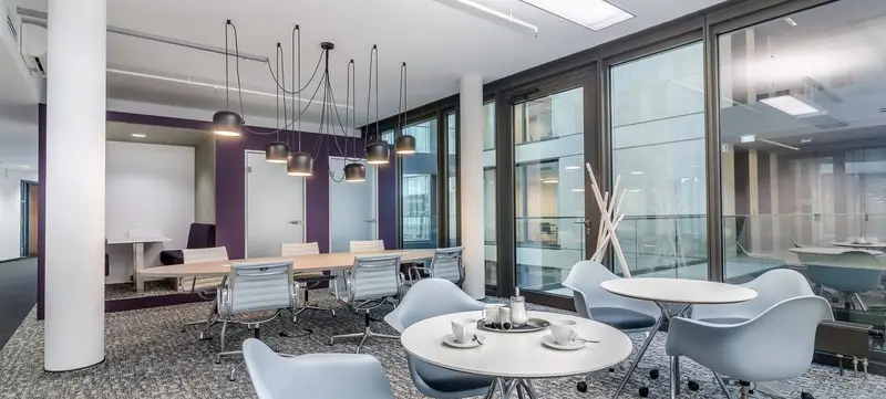 Foto 1 von Regus FGS Campus