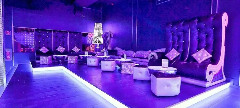 Foto 2 von Nobless Club Thr3e
