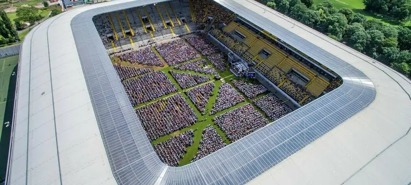 Foto 2 von Rudolf-Harbig-Stadion