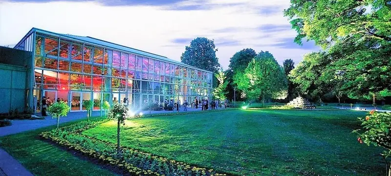 Foto 1 von Gartenhalle