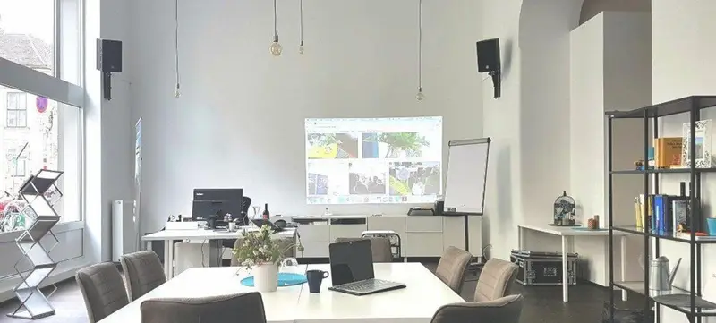 Foto 1 von Meeting im Achten