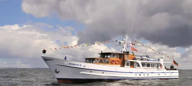 Foto 1 von Motoryacht "Merkur II"