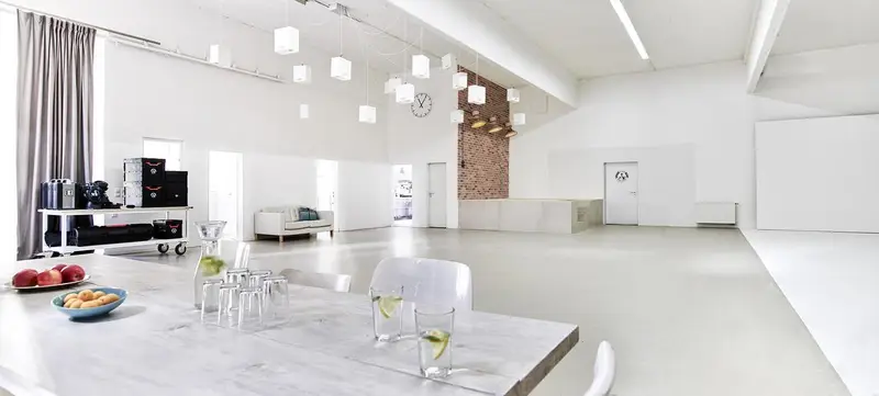 Foto 1 von Highnoon White Studio