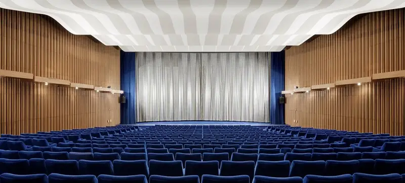 Foto 1 von Kino International