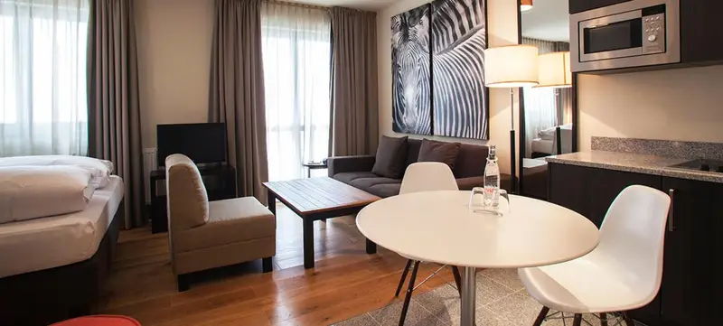 Foto 1 von Mondrian Suites Hotel