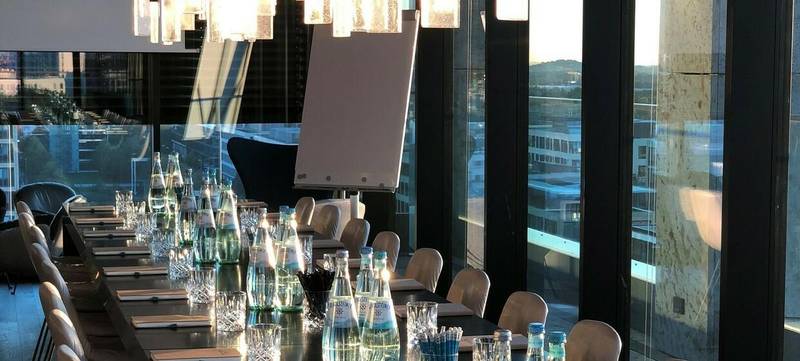 Foto 1 von Cloud One Rooftop Bar im Motel One München-Parkstadt Schwabing